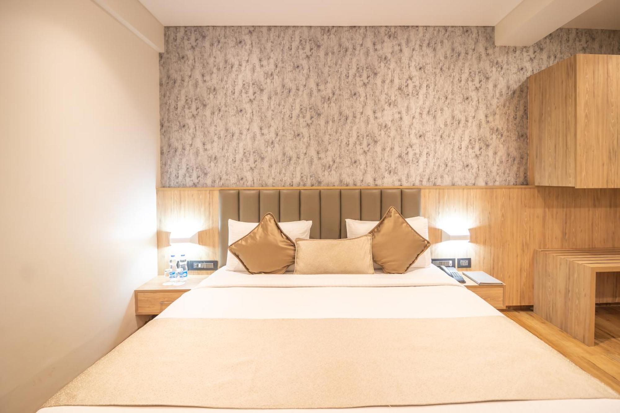 Hotel Celestiial , קנדולים מראה חיצוני תמונה